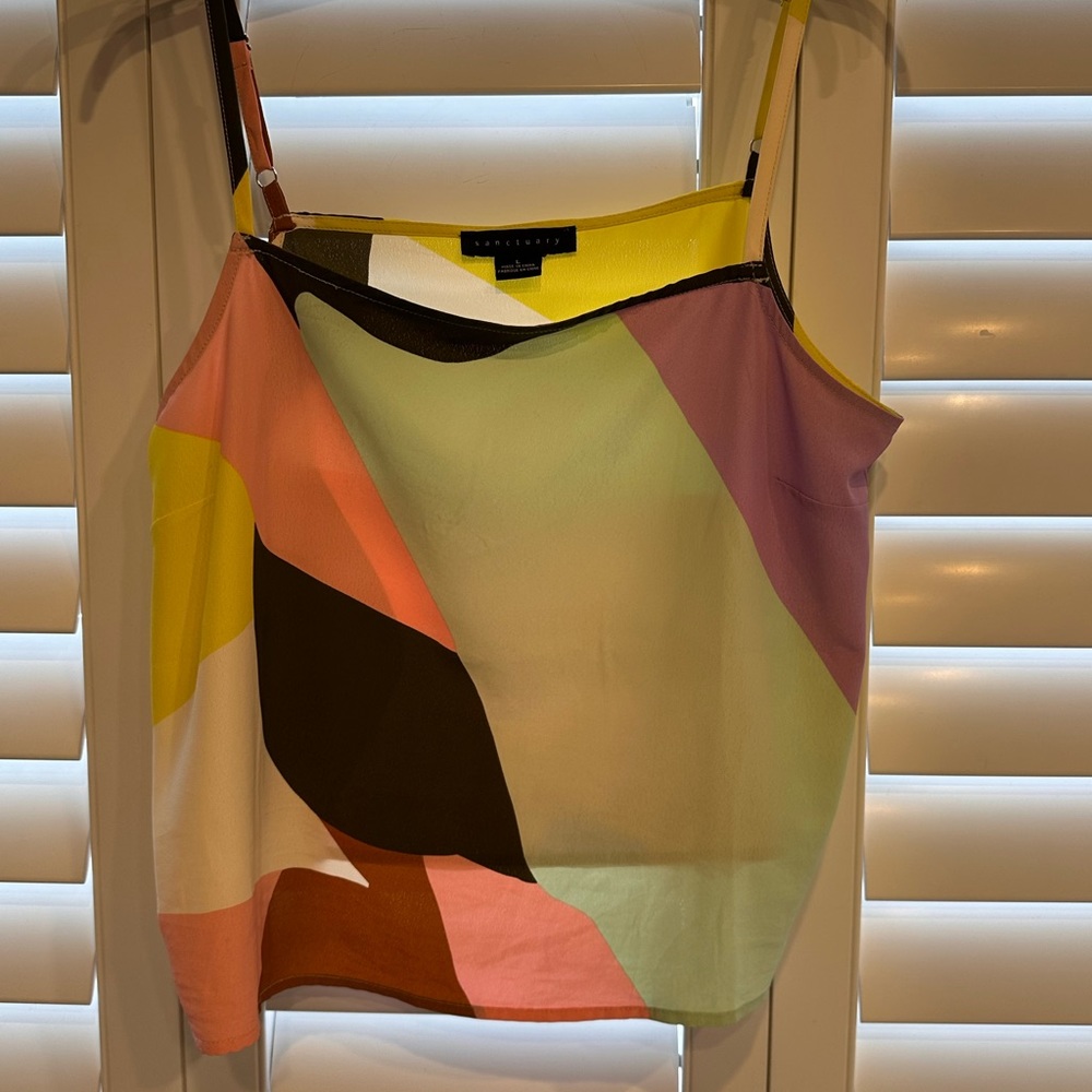 adjustable strap color block top